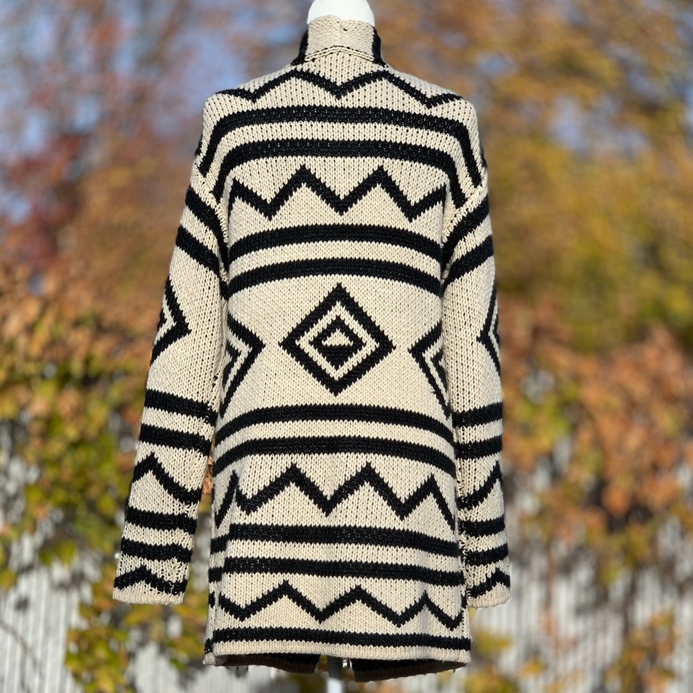 Roxy Black and Cream Chunky Knit Long Cardigan Sweater ~ Women’s Medium - Picture 3 of 11